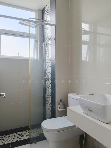 Service Residence for Rent at Skypod Residence - Eric Cheah - Bathroom - PropertyGuru.com.my