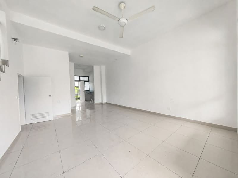 2-storey Terraced House for Sale in Kota Masai (Pasir Gudang) - ALHAFIZ AZIS - Living Room - PropertyGuru.com.my