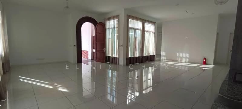 Bungalow for Sale in Setia Eco Park (Setia Alam) - Elwin Chok - Living Room - PropertyGuru.com.my