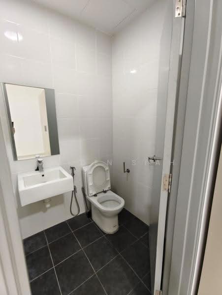 Kediaman Servis untuk Disewa di Mesahill - Kayden Siah - Bathroom - PropertyGuru.com.my