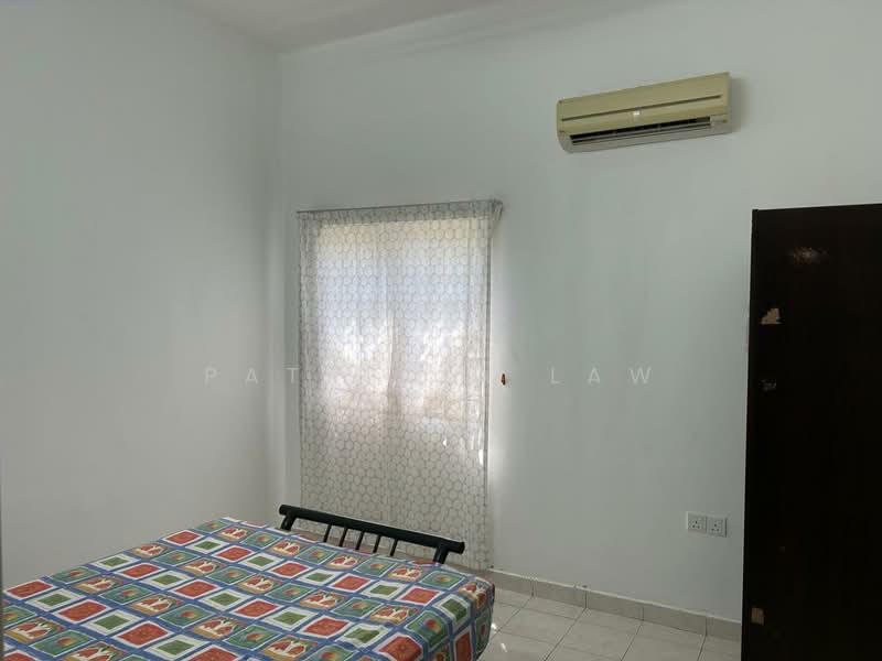 Rumah Teres untuk Dijual di Taman Semenyih Mewah (Semenyih) - Patricia Law - Bedroom - PropertyGuru.com.my