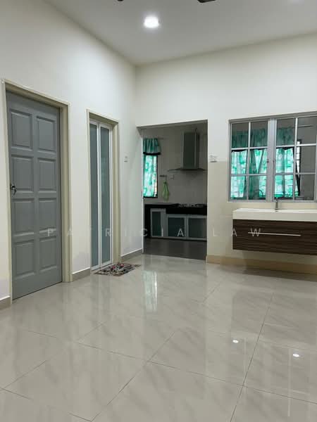 Rumah Teres untuk Dijual di Taman Semenyih Mewah (Semenyih) - Patricia Law - Kitchen - PropertyGuru.com.my