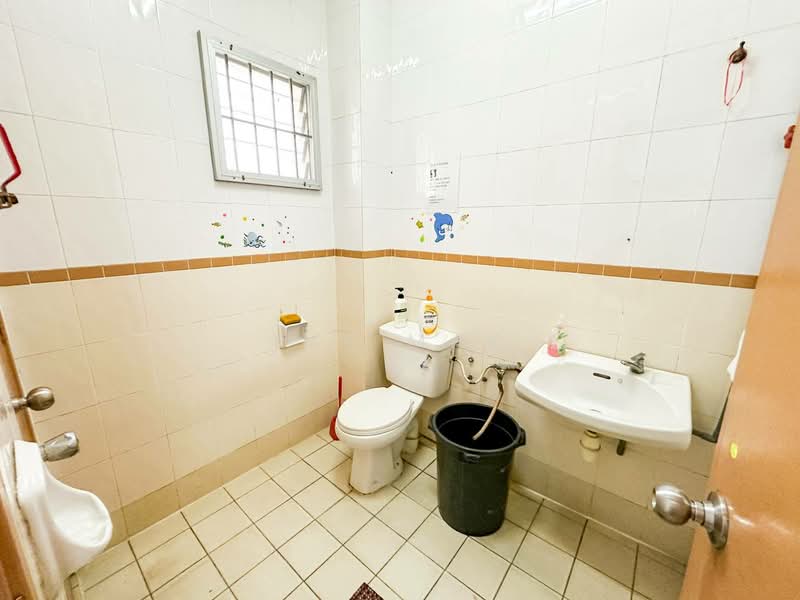 Rumah Teres 2-Tingkat untuk Disewa di Kota Kemuning (Shah Alam) - Ivy Mak - Bathroom - PropertyGuru.com.my