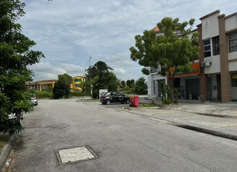 Kedai untuk Disewa di Desa Latania (Shah Alam) - Edmund Goh - Exterior - PropertyGuru.com.my