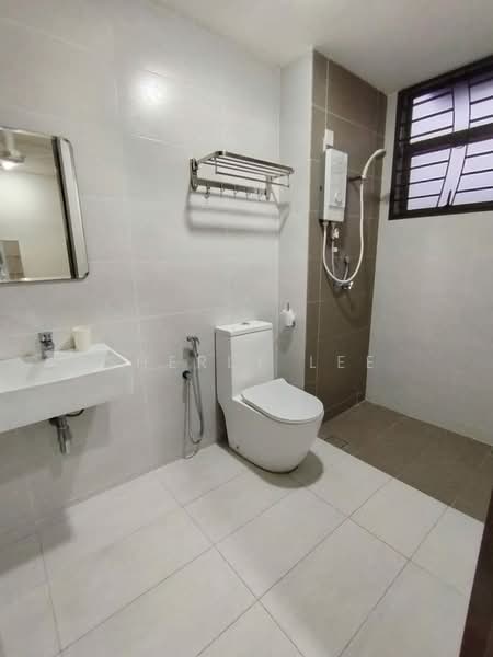 Rumah Teres 2 Tingkat untuk Disewa di Diamond City (Semenyih) - Sherly Lee - Bathroom - PropertyGuru.com.my