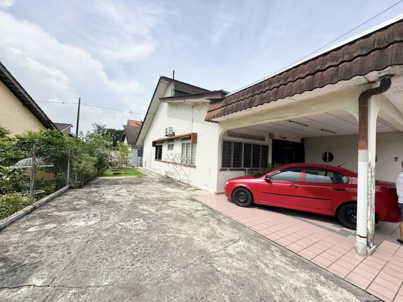 1-storey Terraced House for Sale in Taman Perling (Perling) - Yik Tat - PropertyGuru.com.my