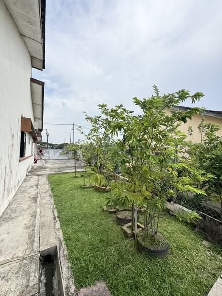 1-storey Terraced House for Sale in Taman Perling (Perling) - Yik Tat - PropertyGuru.com.my