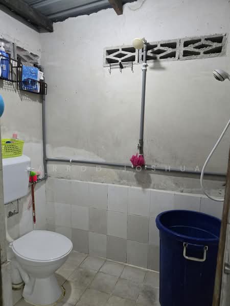 Rumah Banglo untuk Dijual di Seksyen 1 (Petaling Jaya) - Jarrod Joshua - Bathroom - PropertyGuru.com.my
