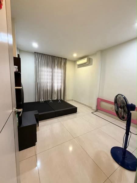 2-storey Terraced House for Sale in Taman Megah Ria (Masai) - Max Loh - Bedroom - PropertyGuru.com.my