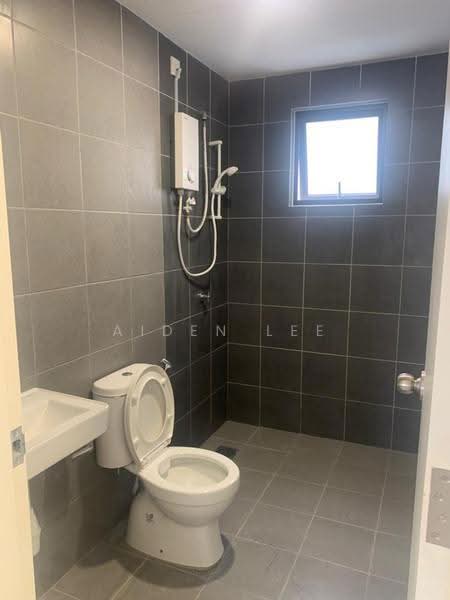 Kediaman Servis untuk Disewa di M Astra - Aiden Lee - Bathroom - PropertyGuru.com.my