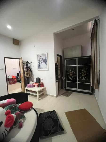 2-storey Terraced House for Sale in Pontian Besar (Pontian) - Jasper Gwee - Living Room - PropertyGuru.com.my