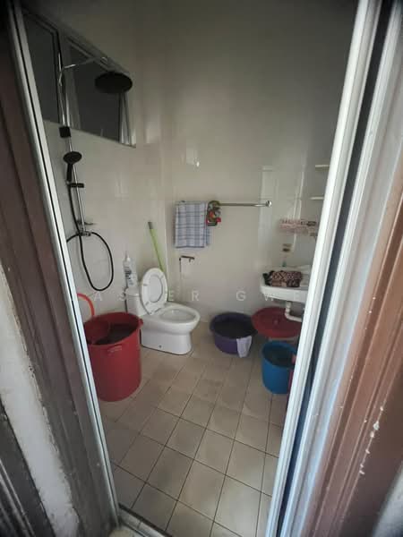2-storey Terraced House for Sale in Pontian Besar (Pontian) - Jasper Gwee - Bathroom - PropertyGuru.com.my