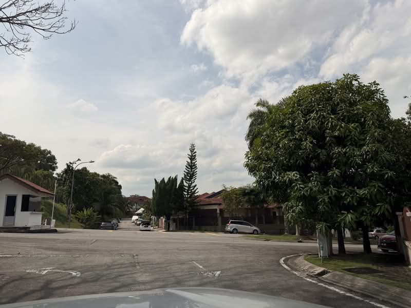 Rumah Teres untuk Disewa di Alam Damai (Cheras) - Earon Chong - Exterior - PropertyGuru.com.my