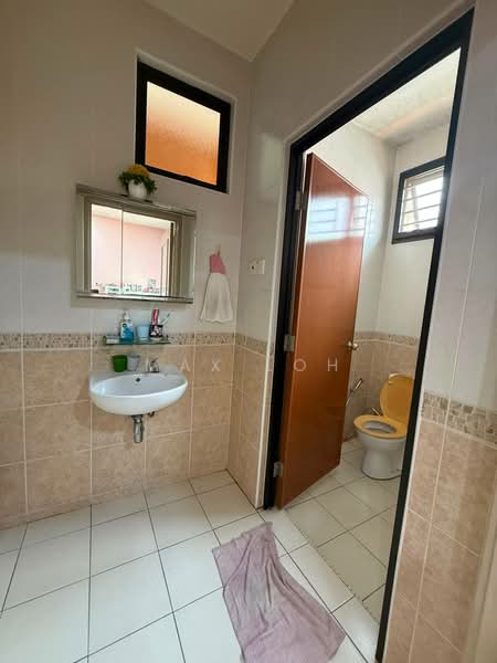 Rumah Teres 2 Tingkat untuk Dijual di Taman Sutera Utama (Skudai) - Max Loh - Bathroom - PropertyGuru.com.my