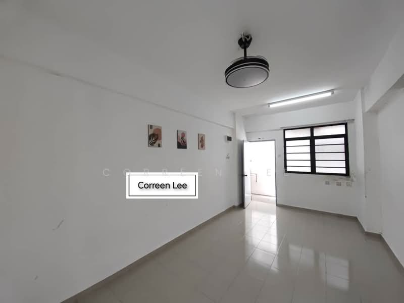 Rumah Flat untuk Disewa di Taman Bukit Jambul - Correen Lee - Living Room - PropertyGuru.com.my