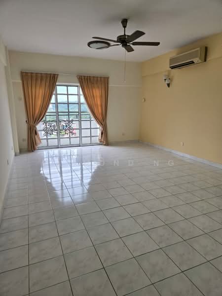 Kondominium untuk Dijual di Le Renaissance - Raymond Ng - Living Room - PropertyGuru.com.my