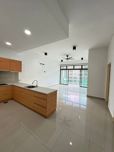 Service Residence for Sale at Palazio - Jane Ngoi - Kitchen - PropertyGuru.com.my
