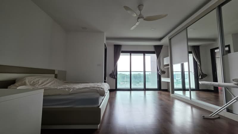 Service Residence for Sale at Isola - J J - PropertyGuru.com.my