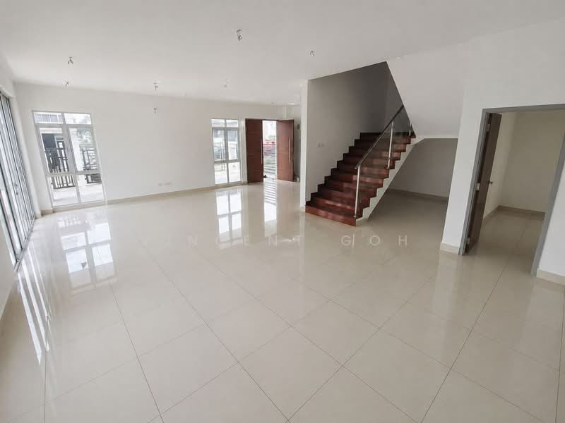 Semi-Detached House for Sale in Amverton Hills (Sungai Buloh) - Vincent Goh - Living Room - PropertyGuru.com.my
