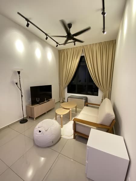 Servis Apartment untuk Disewa di B11 Parkland Residence - Julius Soo - Living Room - PropertyGuru.com.my