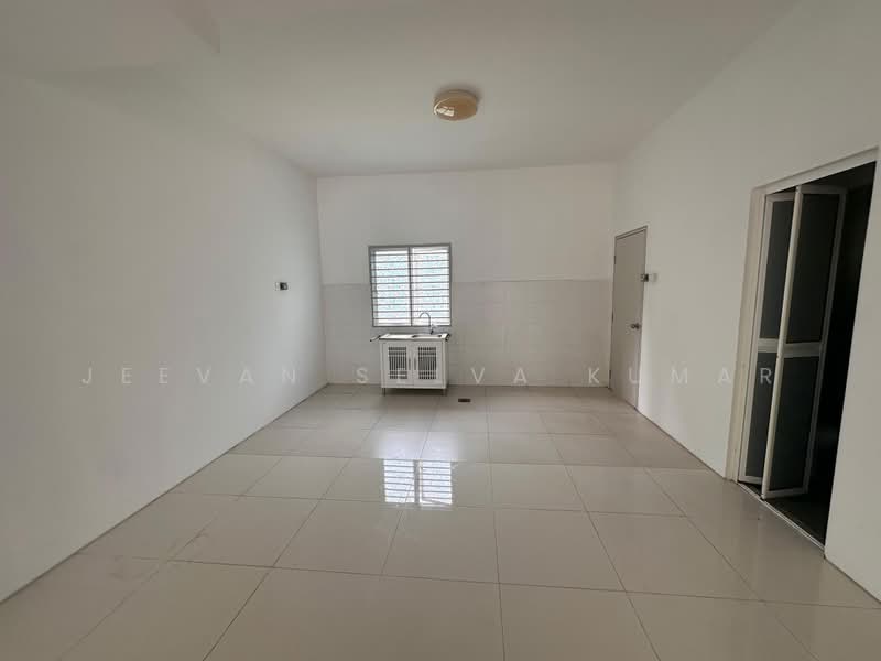 2-storey Terraced House for Rent in Dengkil (Selangor) - Jeevan Selva Kumar - Kitchen - PropertyGuru.com.my