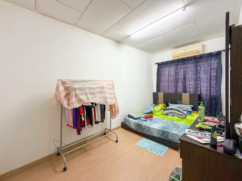 Rumah Teres 2 Tingkat untuk Dijual di Seksyen 19 (Shah Alam) - Shiqin Saidin - Bedroom - PropertyGuru.com.my
