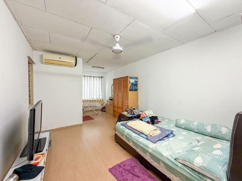 Rumah Teres 2 Tingkat untuk Dijual di Seksyen 19 (Shah Alam) - Shiqin Saidin - Bedroom - PropertyGuru.com.my