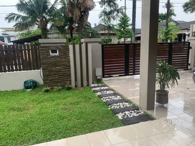 Rumah Banglo untuk Dijual di Seksyen 5 (Petaling Jaya) - Flora T - PropertyGuru.com.my