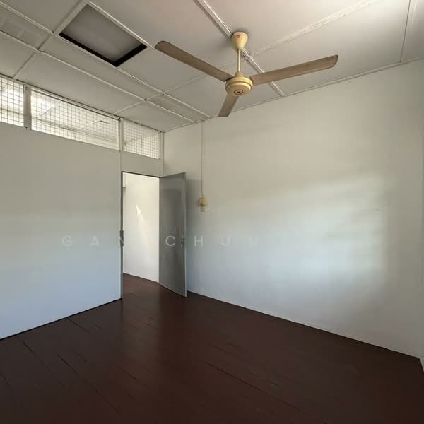Semi-Detached House for Rent in Taman Brown (Gelugor) - Gan Chun Kai - PropertyGuru.com.my