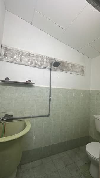 Semi-Detached House for Rent in Taman Brown (Gelugor) - Gan Chun Kai - PropertyGuru.com.my