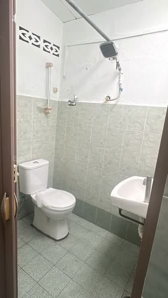 Semi-Detached House for Rent in Taman Brown (Gelugor) - Gan Chun Kai - PropertyGuru.com.my