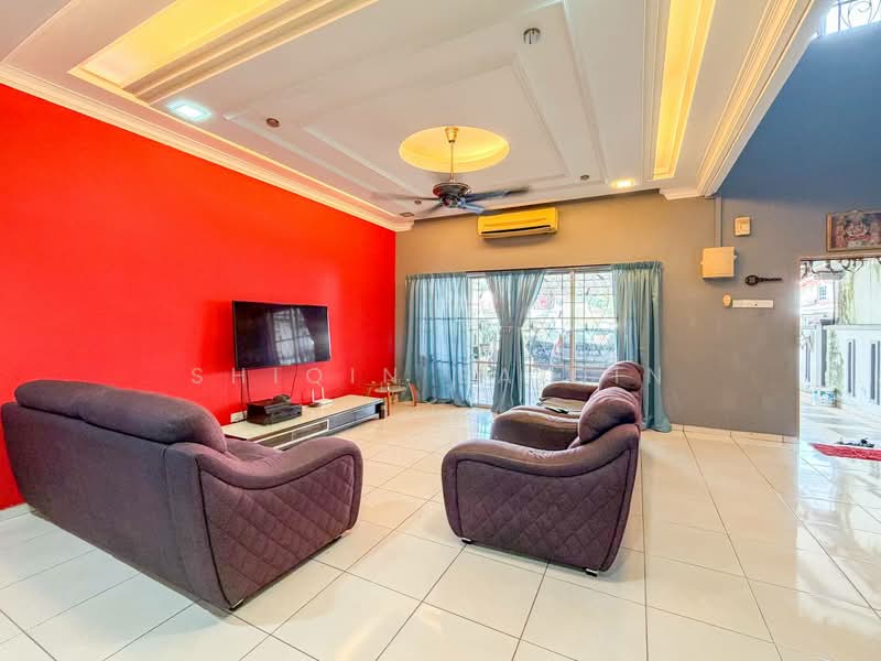 2-storey Terraced House for Sale in Taman Damai Utama (Bandar Kinrara) - Shiqin Saidin - Living Room - PropertyGuru.com.my