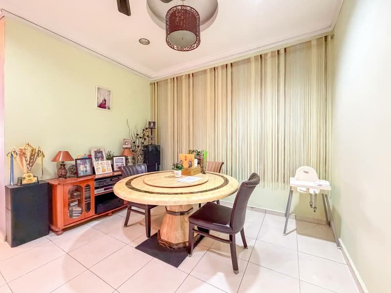 2-storey Terraced House for Sale in Taman Damai Utama (Bandar Kinrara) - Shiqin Saidin - Dining Room - PropertyGuru.com.my