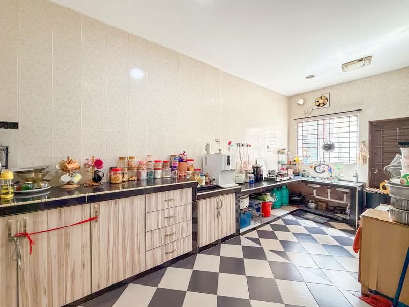 2-storey Terraced House for Sale in Taman Damai Utama (Bandar Kinrara) - Shiqin Saidin - Kitchen - PropertyGuru.com.my