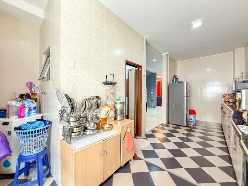 2-storey Terraced House for Sale in Taman Damai Utama (Bandar Kinrara) - Shiqin Saidin - Kitchen - PropertyGuru.com.my