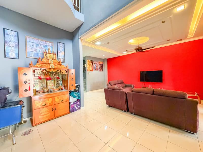 2-storey Terraced House for Sale in Taman Damai Utama (Bandar Kinrara) - Shiqin Saidin - Living Room - PropertyGuru.com.my