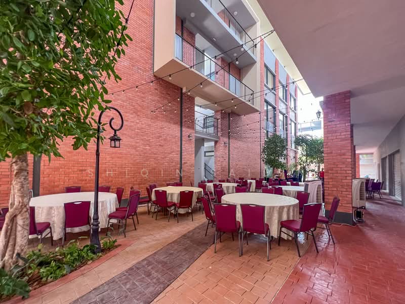 Shop for Sale in Banting (Selangor) - Shiqin Saidin - Exterior - PropertyGuru.com.my