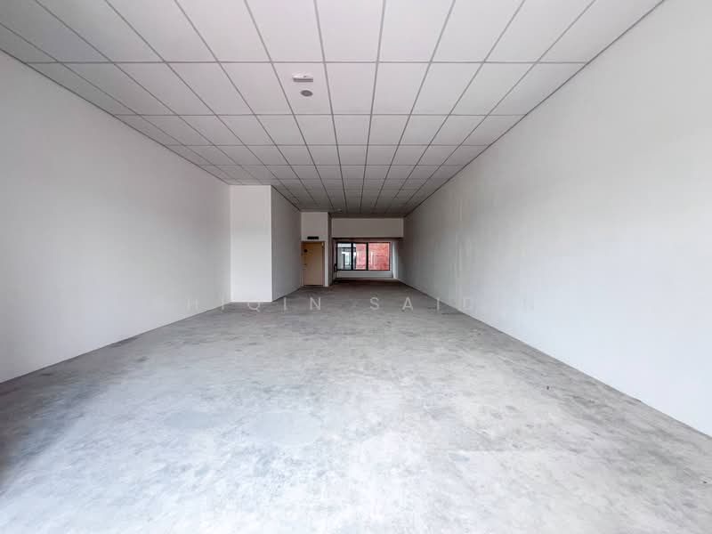 Shop for Sale in Banting (Selangor) - Shiqin Saidin - Interior - PropertyGuru.com.my