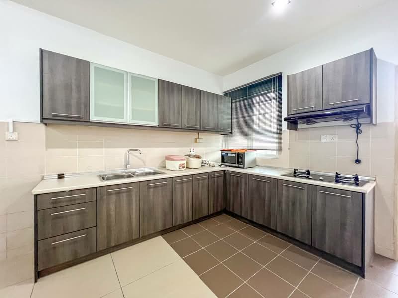 Rumah Teres 3 Tingkat untuk Dijual di Cyberjaya (Selangor) - Shiqin Saidin - Kitchen - PropertyGuru.com.my