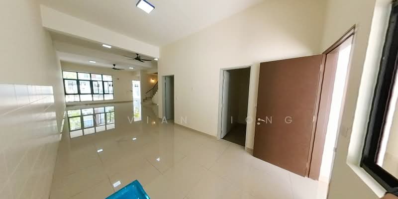 Rumah Teres 3 Tingkat untuk Disewa di Bangi (Selangor) - Vivian Liong - Living Room - PropertyGuru.com.my