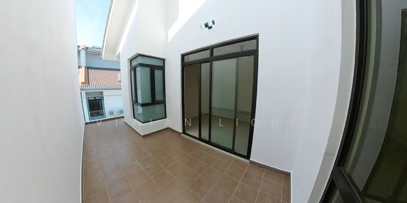 Rumah Teres 3 Tingkat untuk Disewa di Bangi (Selangor) - Vivian Liong - Balcony - PropertyGuru.com.my
