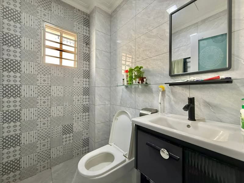 Rumah Berkembar untuk Dijual di Bukit Bandaraya (Shah Alam) - Shiqin Saidin - Bathroom - PropertyGuru.com.my