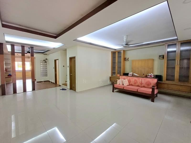 Rumah Teres 2 Tingkat untuk Dijual di Seksyen 11 (Kota Damansara) - Shiqin Saidin - Living Room - PropertyGuru.com.my