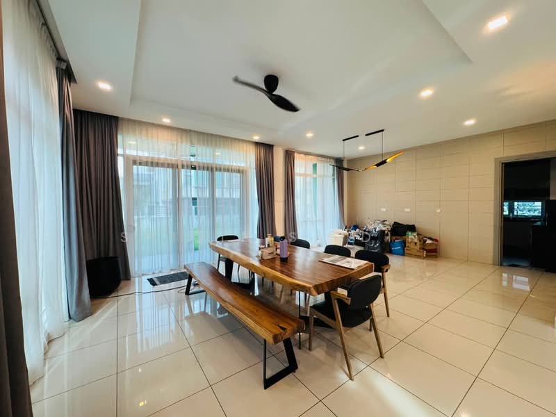 Bungalow House untuk Disewa di Denai Alam (Shah Alam) - Shiqin Saidin - Dining Room - PropertyGuru.com.my