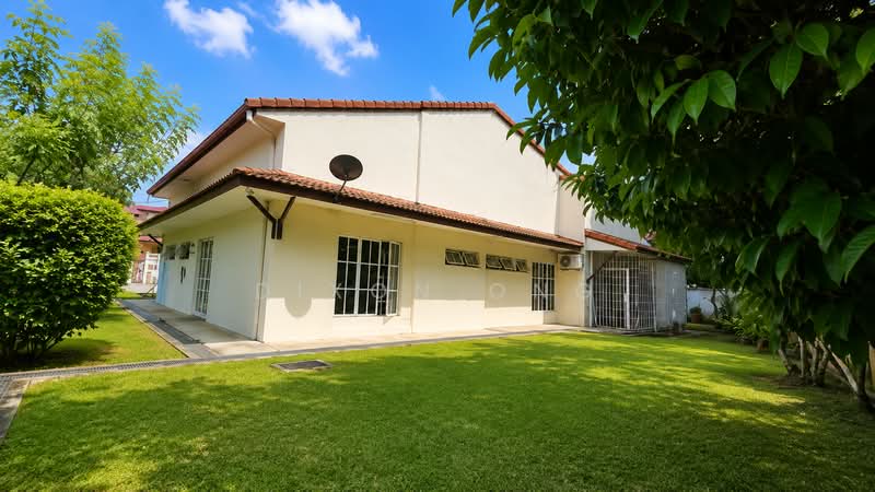 Rumah Banglo untuk Dijual di Taman Bukit Pantai (Bangsar) - Dixon Ong - Garden - PropertyGuru.com.my