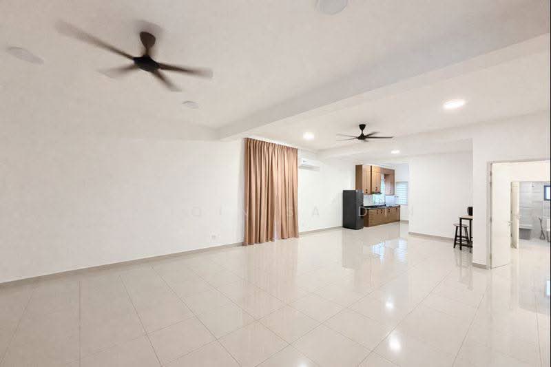 Rumah Teres 2-Tingkat untuk Dijual di Cyberjaya (Selangor) - Shiqin Saidin - Living Room - PropertyGuru.com.my