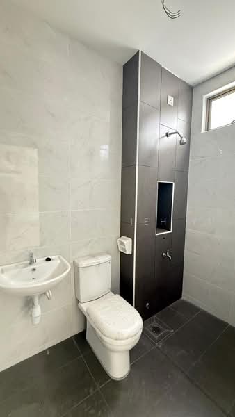 Terraced House for Sale in Skudai (Johor) - Chen Shieh Yu - Bathroom - PropertyGuru.com.my
