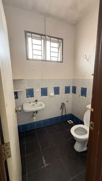 2-storey Terraced House for Sale in Taman Nusa Bestari 2 (Iskandar Puteri (Nusajaya)) - Chen Shieh Yu - Bathroom - PropertyGuru.com.my