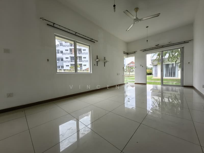 Townhouse for Sale in Taman Tambun (Ipoh) - Vincent Tee - Living Room - PropertyGuru.com.my