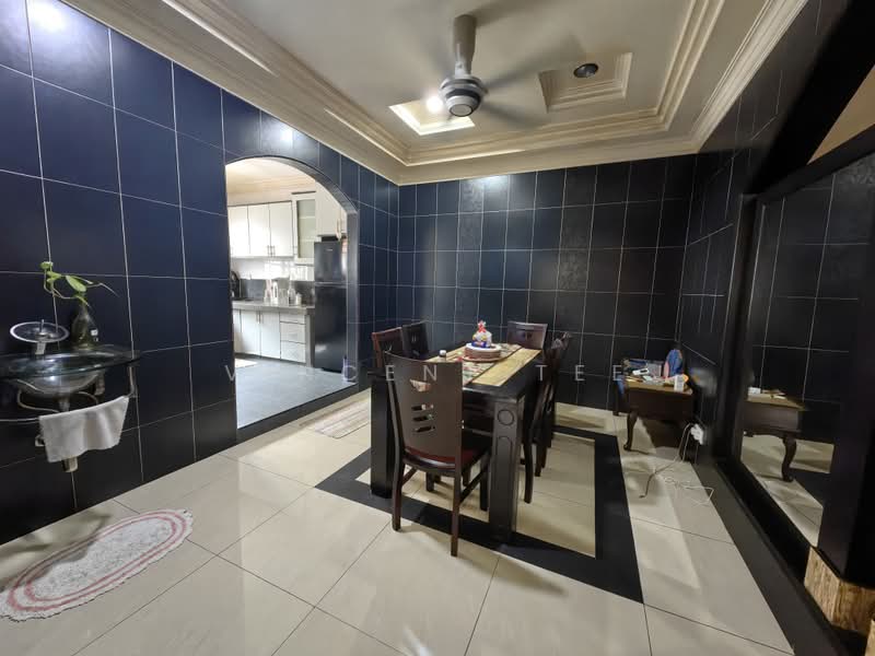 Semi-Detached House for Sale in Kuala Selangor (Selangor) - Vincent Tee - Dining Room - PropertyGuru.com.my